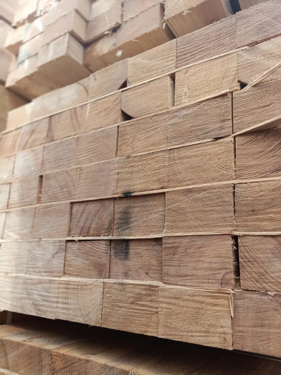 Dulap 5x20 5 m - Dulapi 50 mm x 200 mm x 5.0 m de la VTC Cherestea